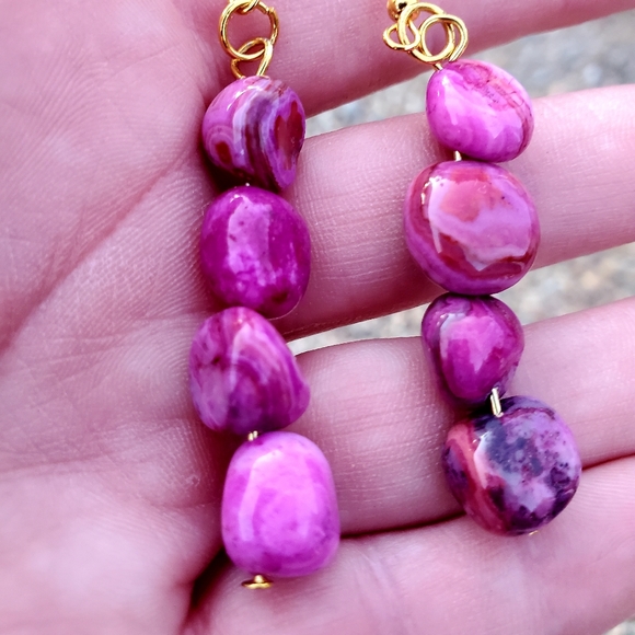 New Crazy Lace Agate Freeform Dangle Earrings. - Picture 9 of 13